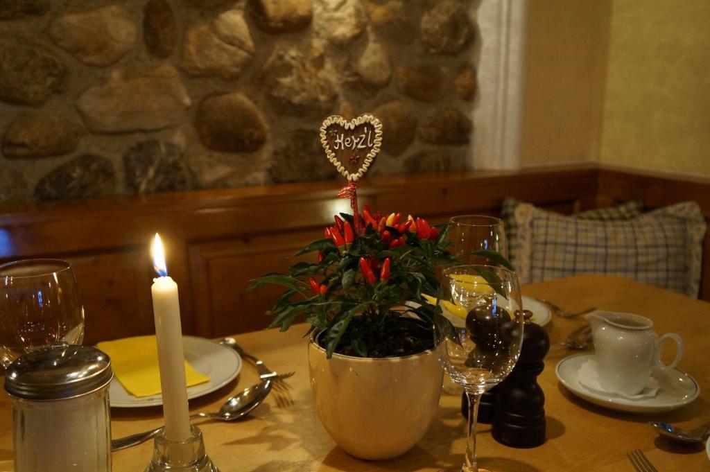 Der Obere Wirt Zum Queri Hotel Andechs Luaran gambar